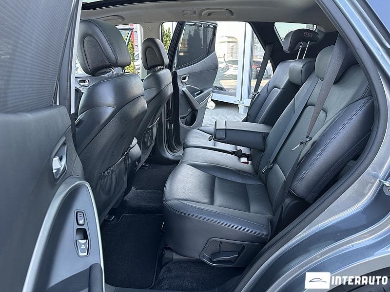 Hyundai Santa Fe 2018 — Миниатюра 12