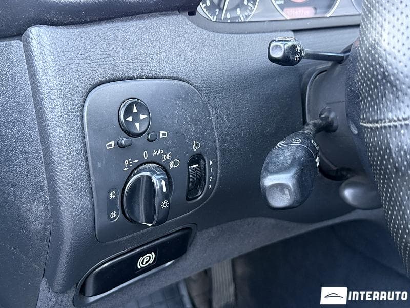 2005 Mercedes CLK 200 — Miniatură 10