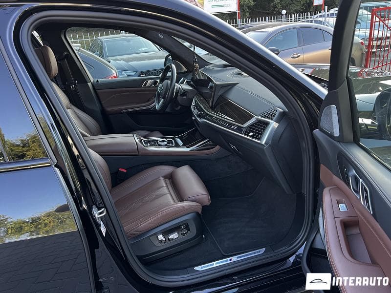 BMW X7 4.0d 2023 — Миниатюра 18