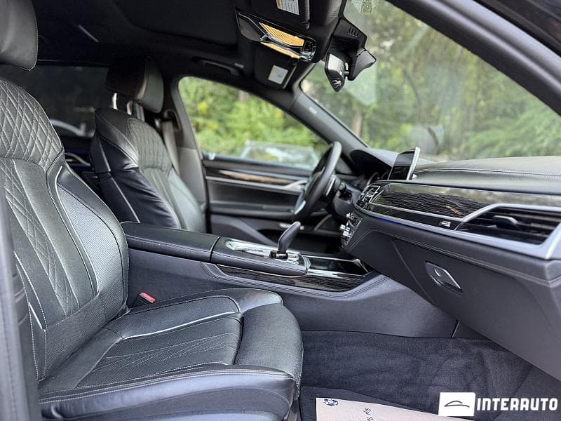 BMW 740e 2017 — Миниатюра 17