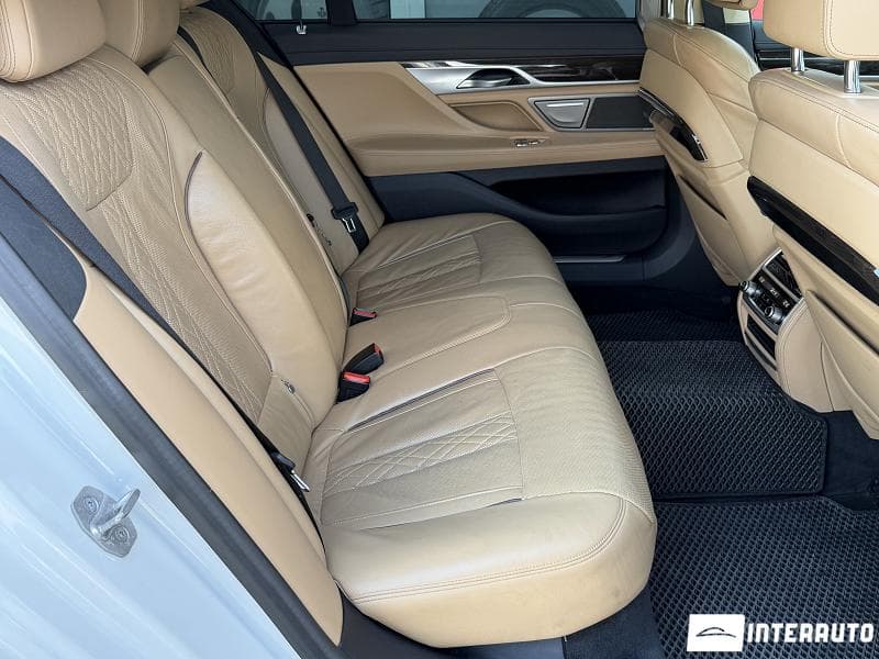 BMW 740 2022 — Миниатюра 21