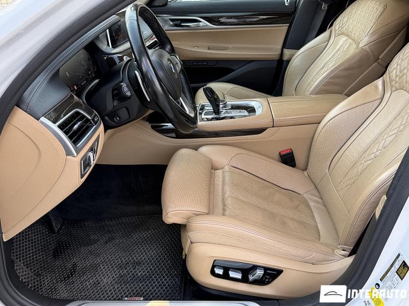 BMW 740 2022 — Миниатюра 9