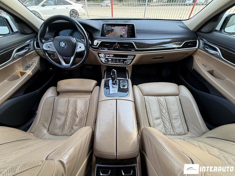 BMW 740 2022 — Миниатюра 11