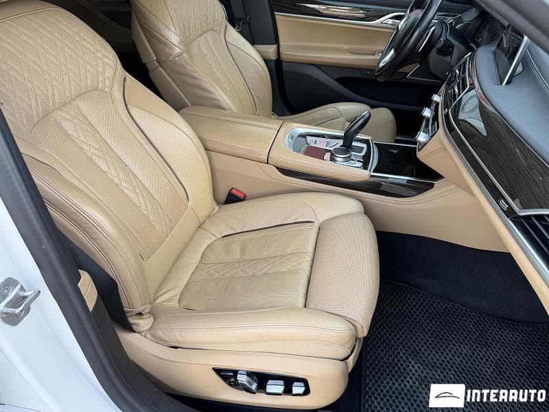 BMW 740 2022 — Миниатюра 18