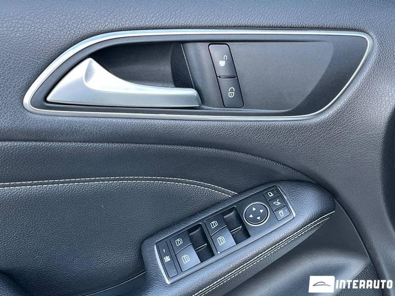 Mercedes B 180 2012 — Миниатюра 5