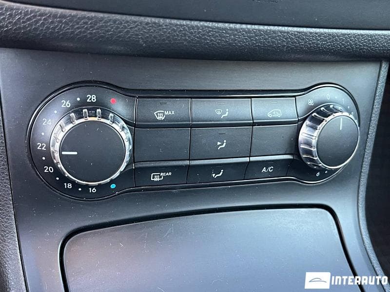 Mercedes B 180 2012 — Миниатюра 13
