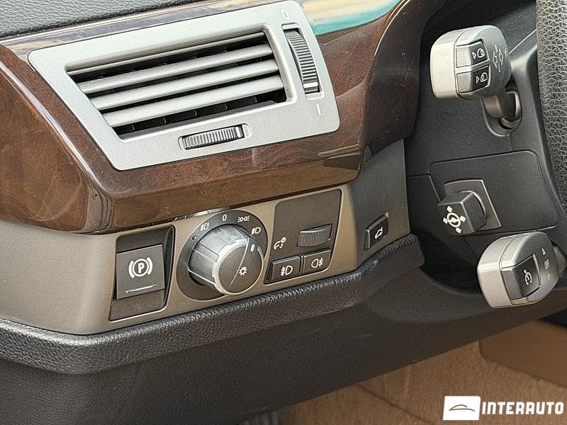 2007 BMW 730 — Miniatură 11