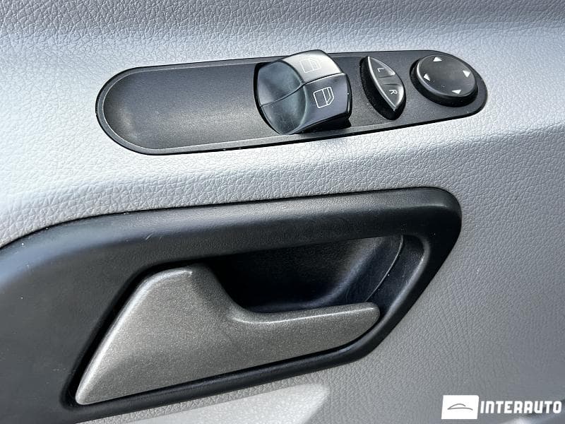 Mercedes Sprinter 2015 — Миниатюра 12