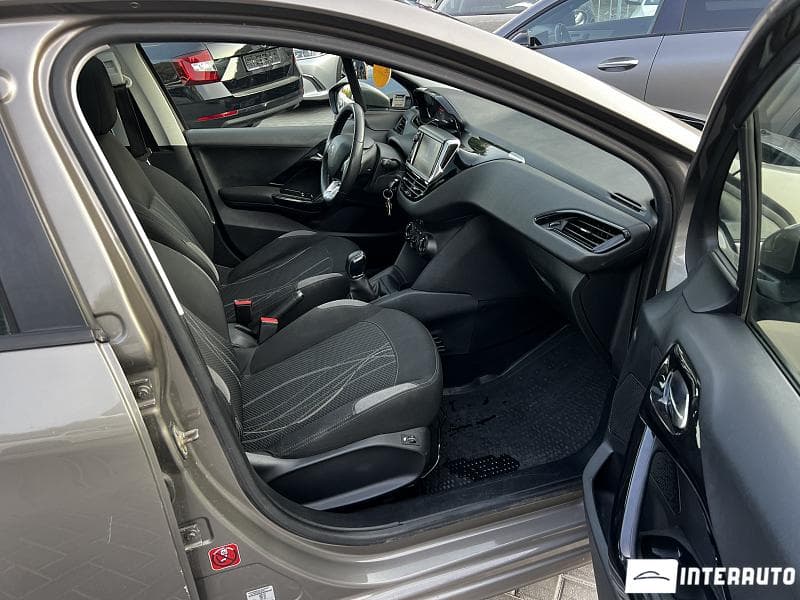 Peugeot 208 2013 — Миниатюра 7