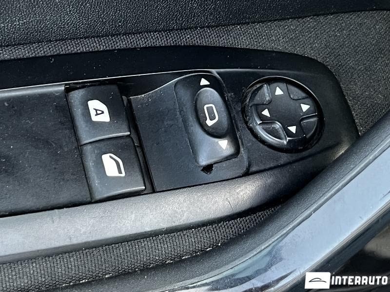 Peugeot 208 2013 — Миниатюра 17
