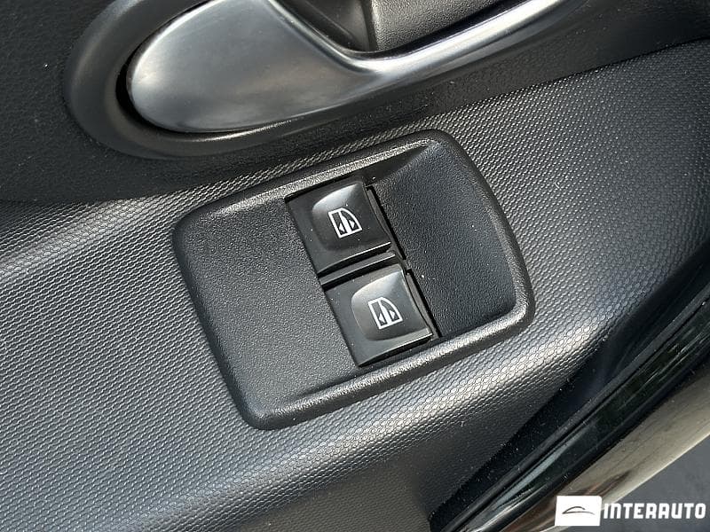 Dacia Logan MCV Stepway 2020 — Миниатюра 15
