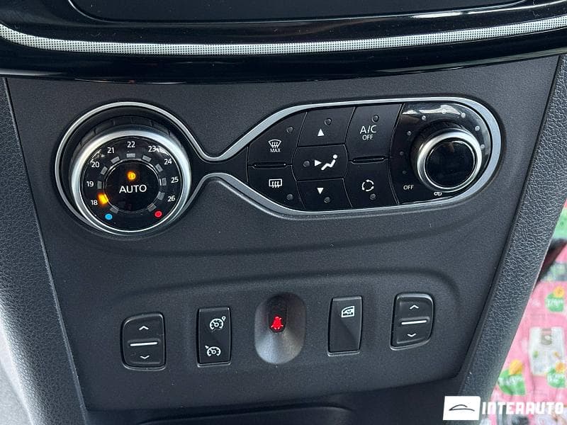 Dacia Sandero Stepway 2019 — Миниатюра 10