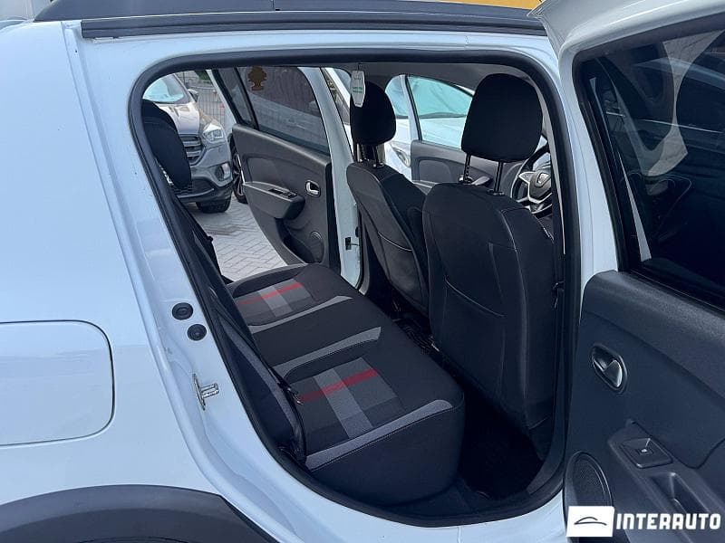 Dacia Sandero Stepway 2019 — Миниатюра 12