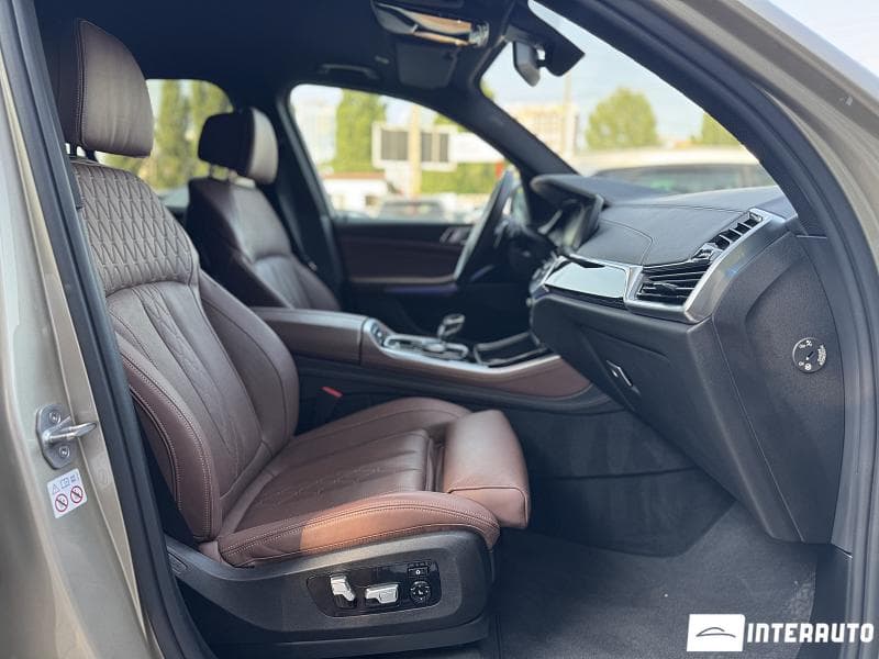 BMW X5 4.0i 2019 — Миниатюра 18