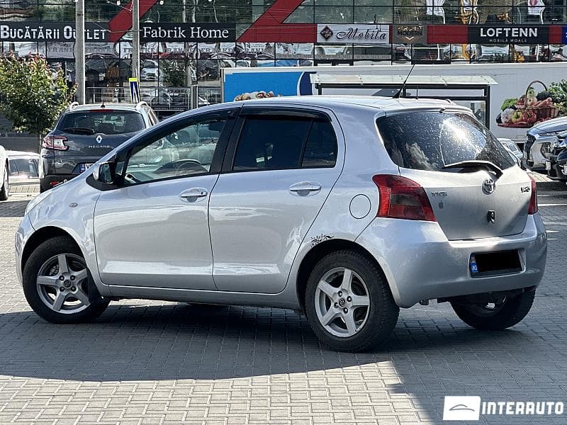 Toyota Yaris 2007 — Миниатюра 2
