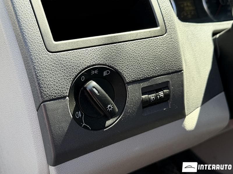 Volkswagen Transporter 2012 — Миниатюра 11