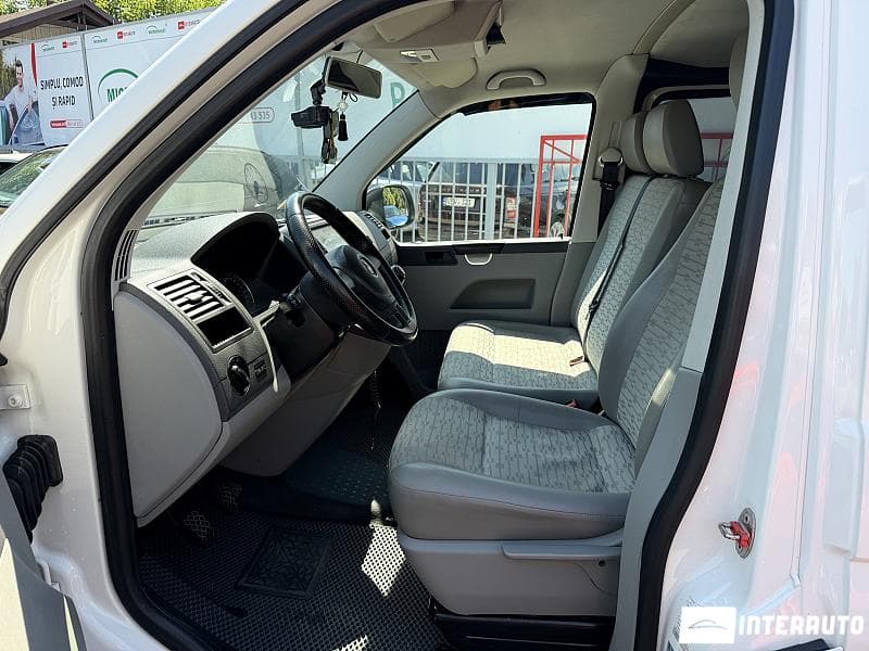 Volkswagen Transporter 2012 — Миниатюра 5