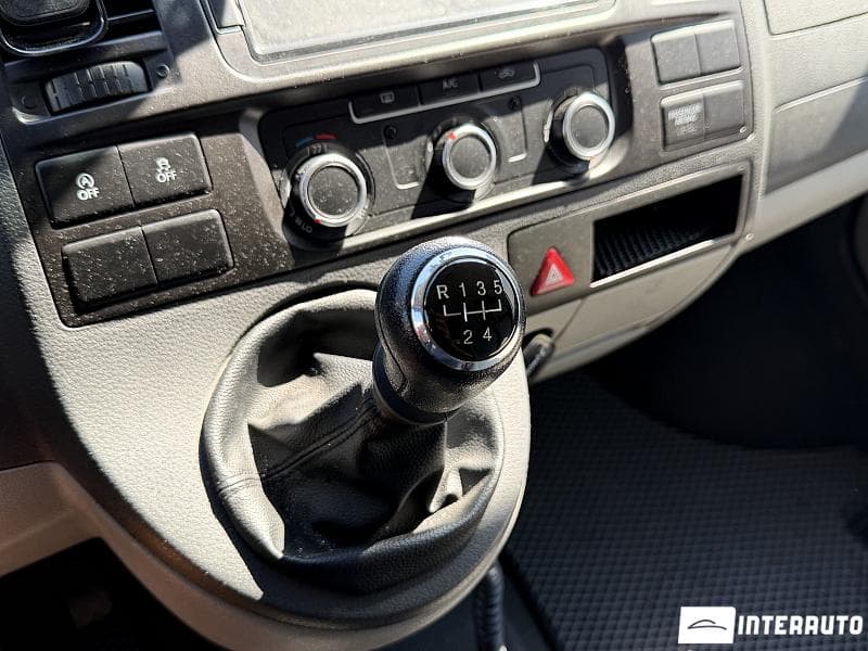 Volkswagen Transporter 2012 — Миниатюра 10