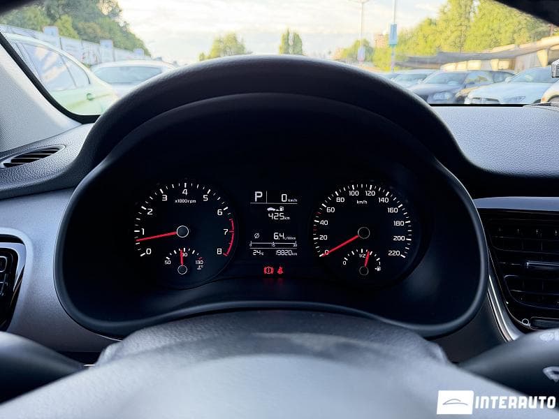 Kia Stonic 2023 — Миниатюра 10