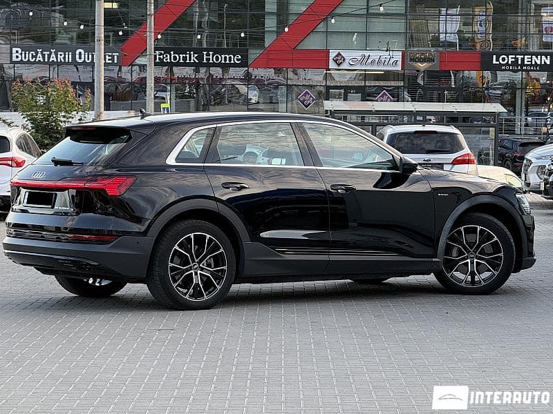 Audi E-tron 2020 — Миниатюра 3