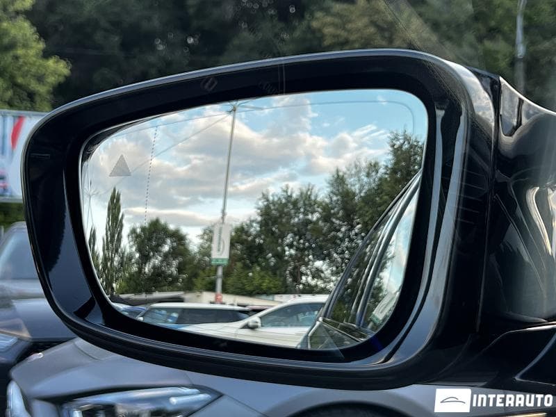 BMW M550i 2022 — Миниатюра 27
