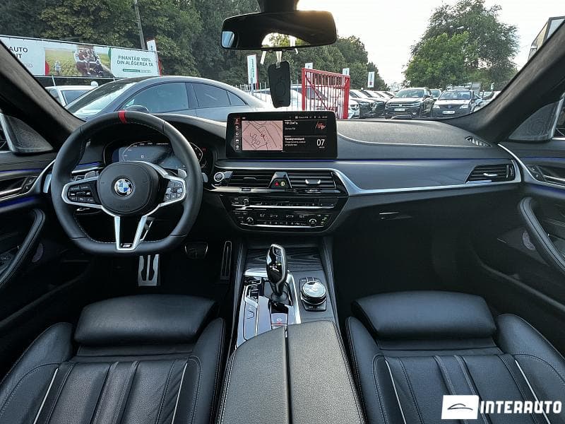 BMW M550i 2022 — Миниатюра 12