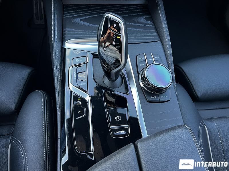 BMW M550i 2022 — Миниатюра 19