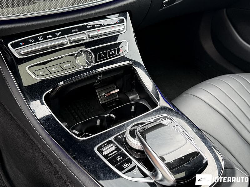 Mercedes CLS 300 2019 — Миниатюра 14
