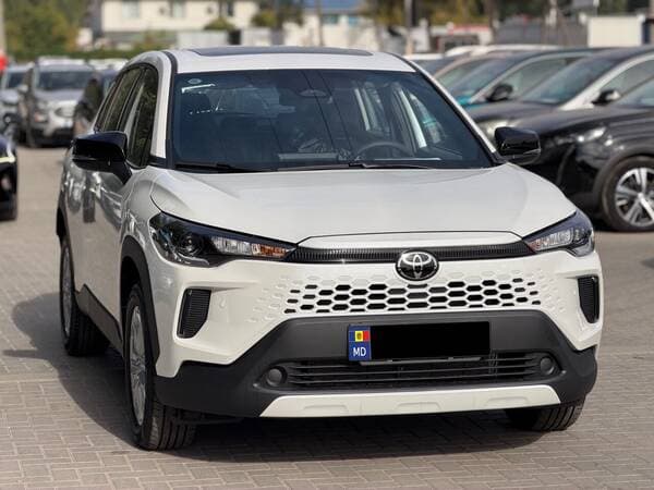 2026 Toyota Corolla Cross — Miniatură 3