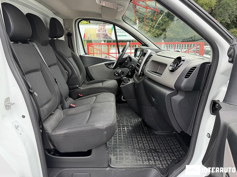 Renault Trafic 2018 — Миниатюра 12