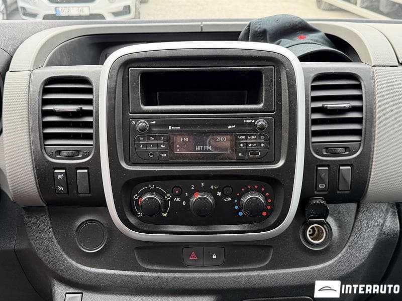 Renault Trafic 2018 — Миниатюра 8
