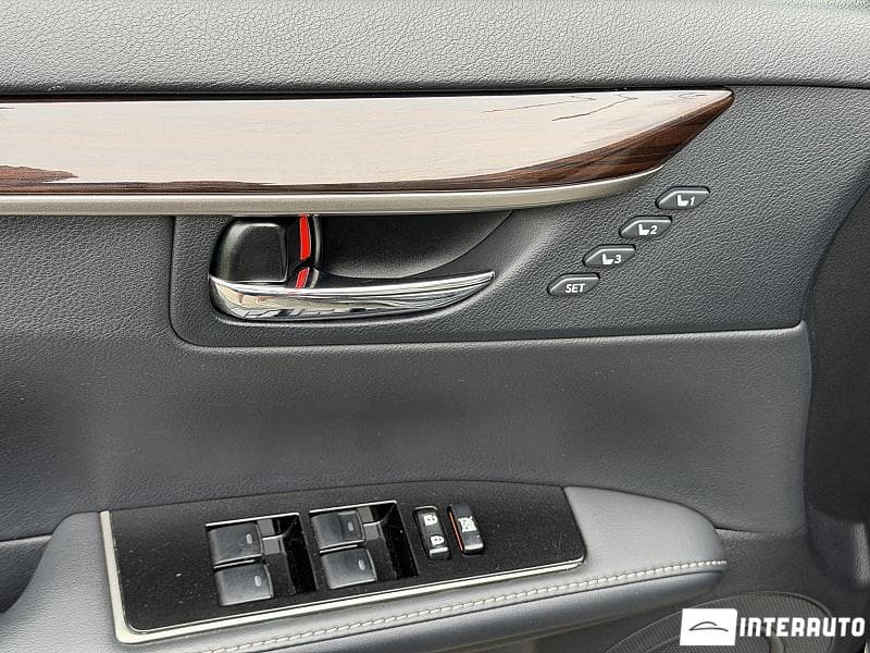 Lexus ES 300h 2018 — Миниатюра 17
