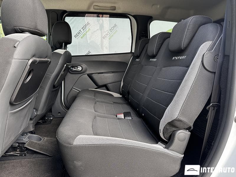 2017 Dacia Lodgy Stepway — Miniatură 15