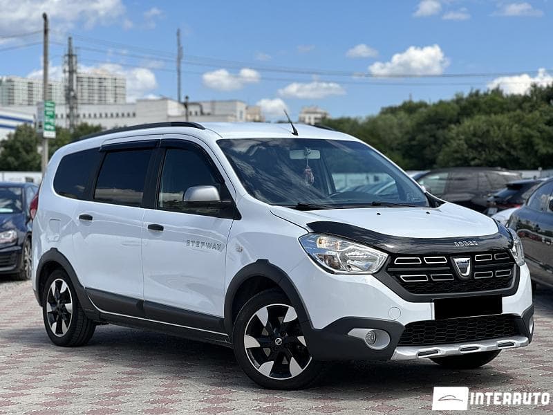 2017 Dacia Lodgy Stepway — Miniatură 4