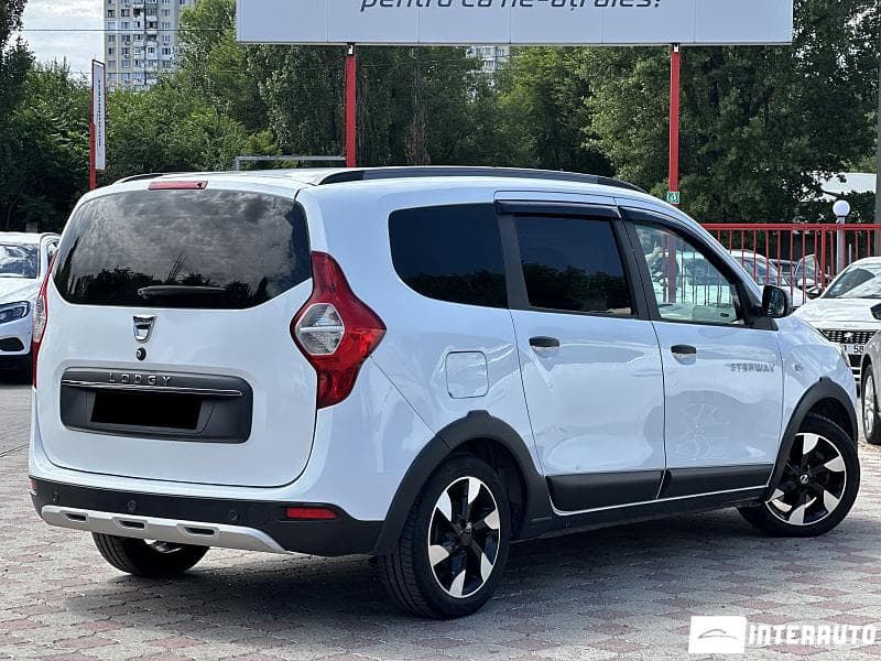 2017 Dacia Lodgy Stepway — Miniatură 2