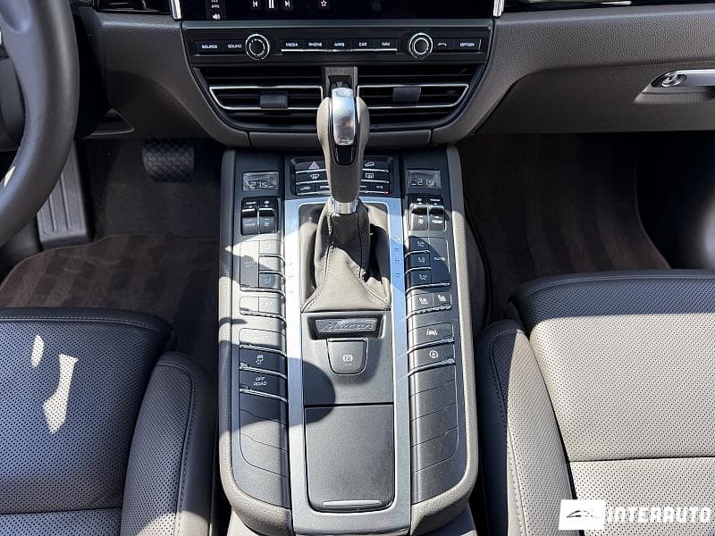 Porsche Macan 2019 — Миниатюра 15