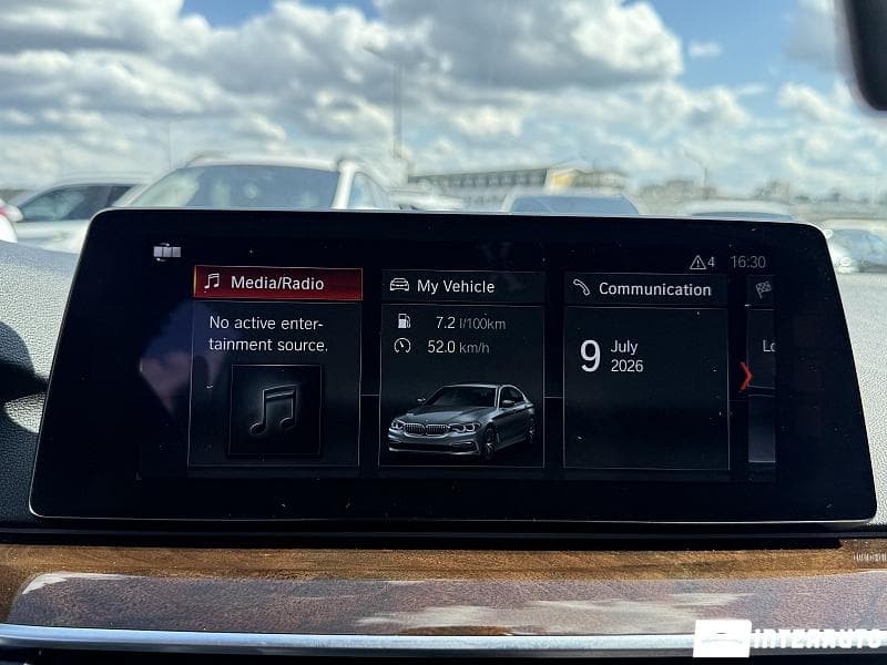 BMW 530e 2018 — Миниатюра 11