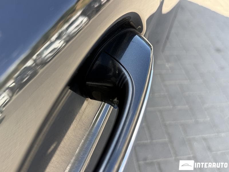 BMW 530e 2018 — Миниатюра 15