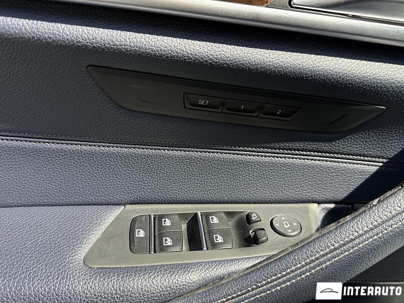 BMW 530e 2018 — Миниатюра 24