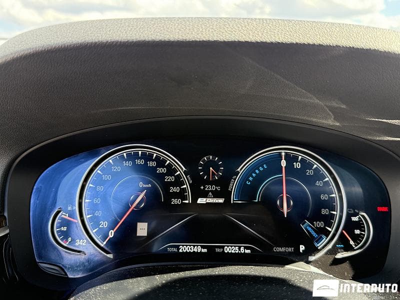 BMW 530e 2018 — Миниатюра 8