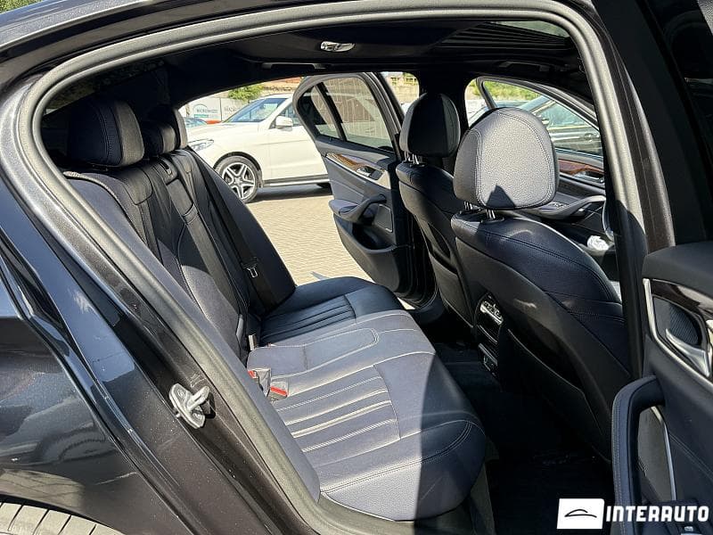BMW 530e 2018 — Миниатюра 18