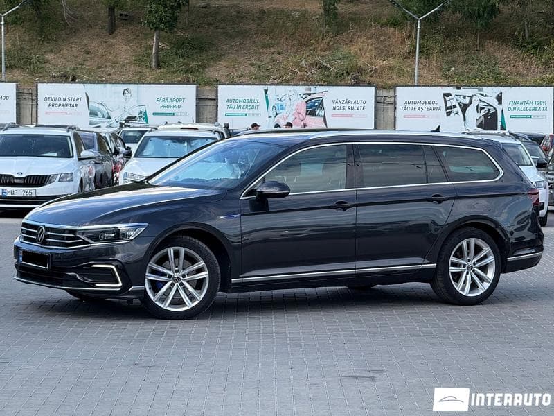 Volkswagen Passat GTE 2020 — Миниатюра 2