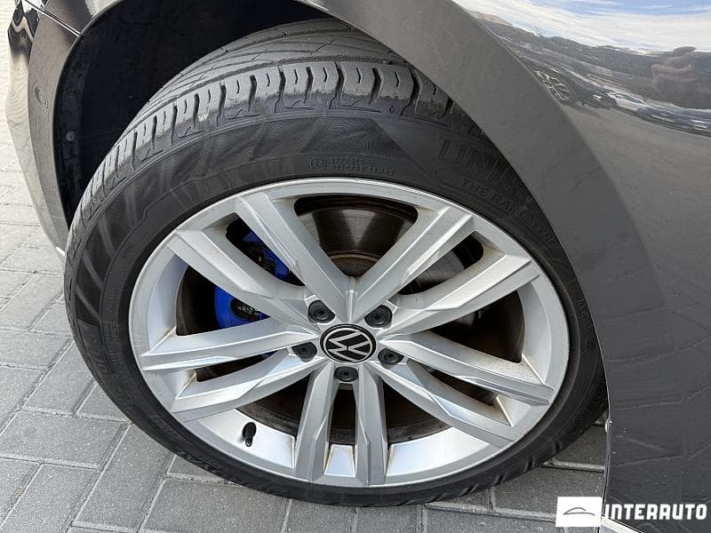 Volkswagen Passat GTE 2020 — Миниатюра 16