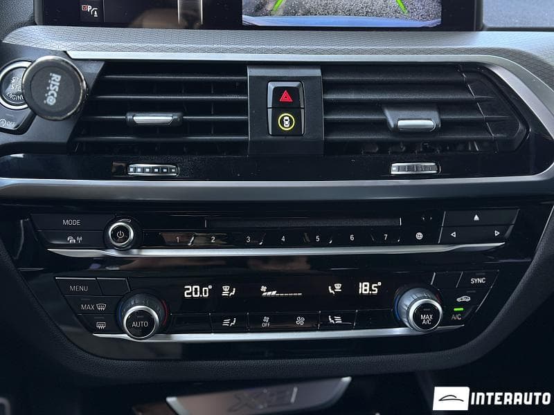 BMW X3 2.0D 2018 — Миниатюра 15