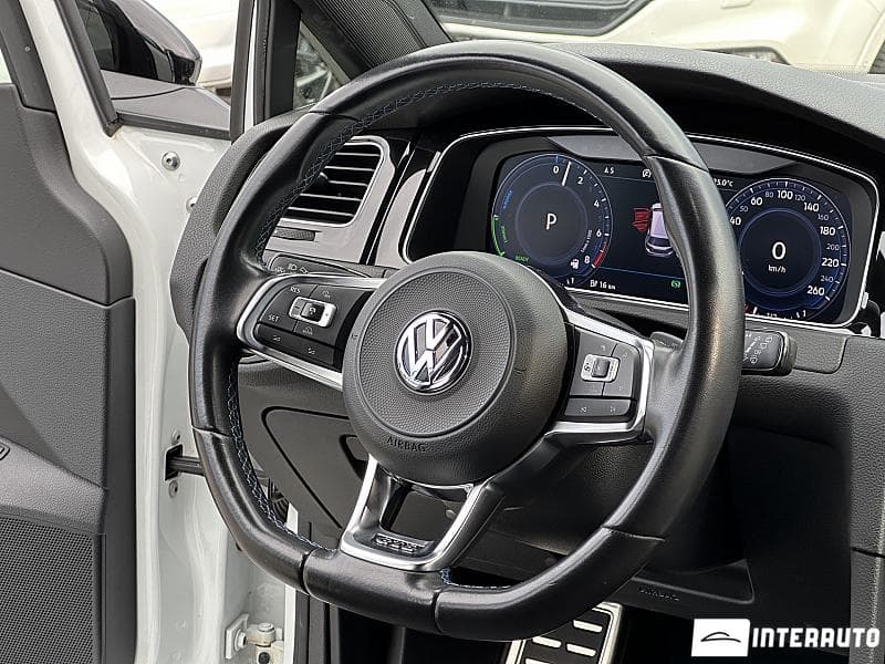 Volkswagen Golf GTE 2017 — Миниатюра 7