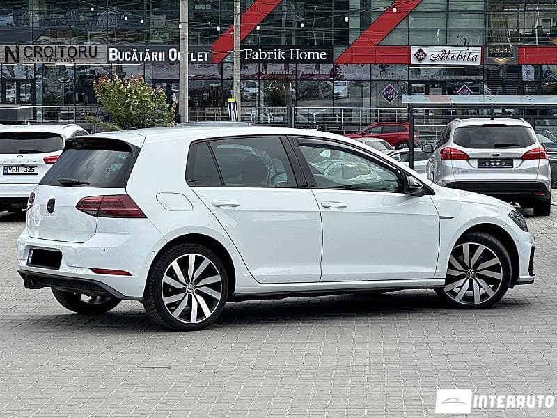 Volkswagen Golf GTE 2017 — Миниатюра 3