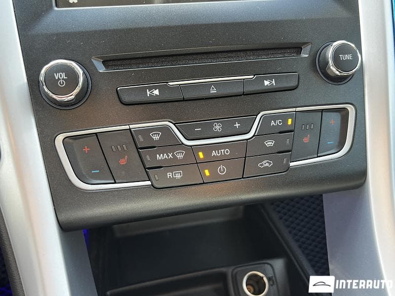 Ford Mondeo 2017 — Миниатюра 14