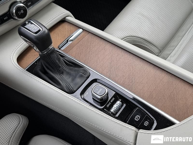 2017 Volvo S 90 — Miniatură 16