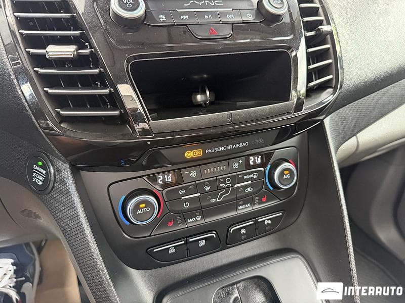 Ford Tourneo Connect 2019 — Миниатюра 9