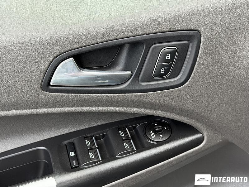Ford Tourneo Connect 2019 — Миниатюра 12